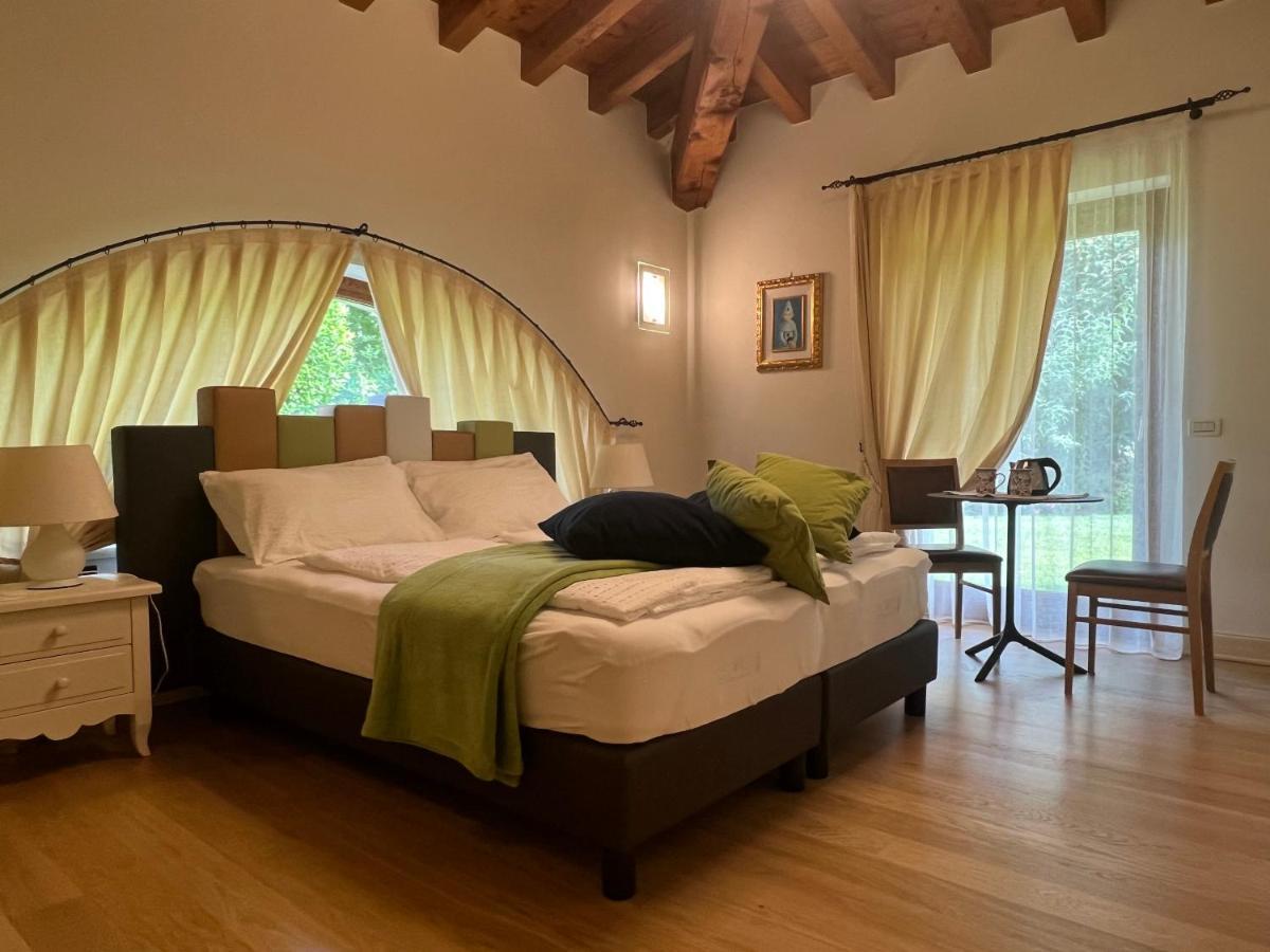 Steba House Savani Barbara Foresteria Lombarda ロナート エクステリア 写真